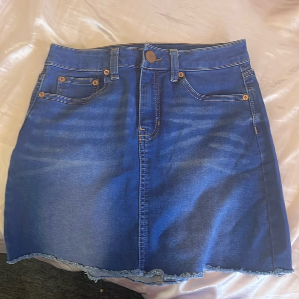 Mid rise skirt